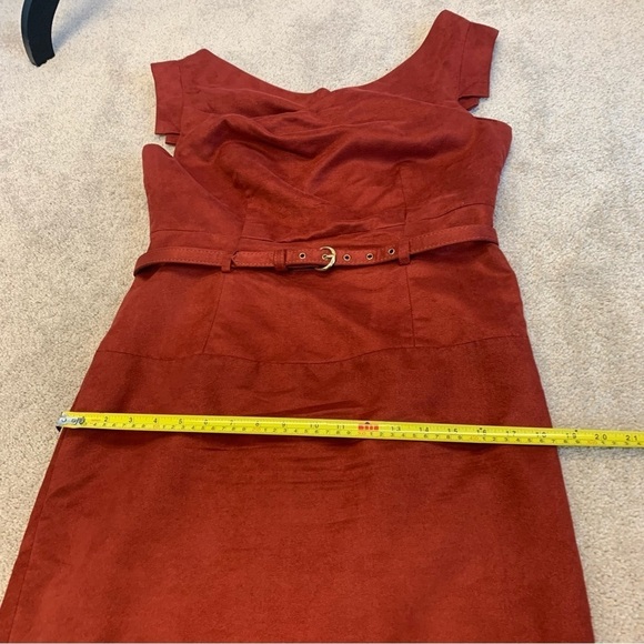 Sharagano Women's Red Jackie O Belted faux suede midi Dress Sz 8 - Picture 11 of 12